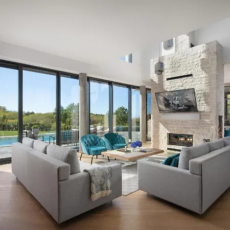 Mit Privatpool Fuer 8 Personen Ca 400 Qm In Radetici, Istrien Binnenland Von Istrien Holiday home *